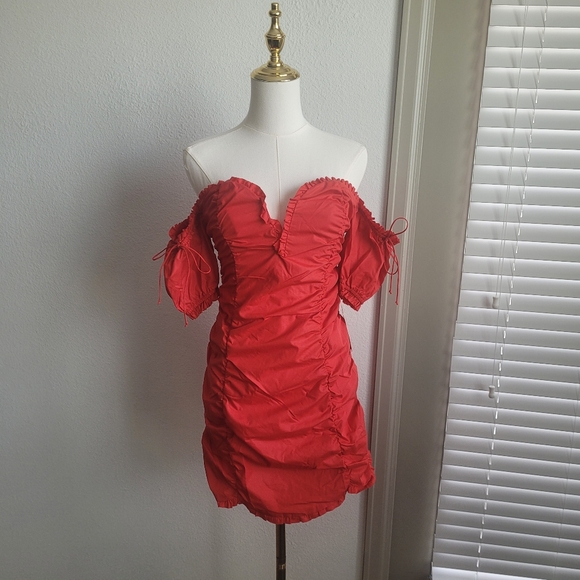 For Love & Lemons Jackson Red Ruched Off-the-Shoulder Mini Dress Size Small Red - Picture 2 of 5